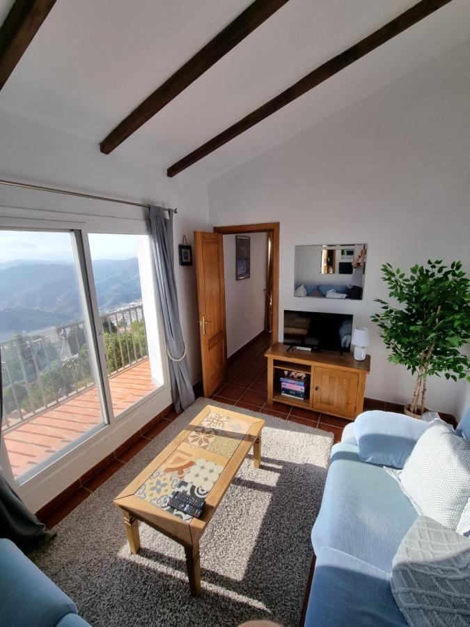 Lovely 2 Bed Apartment With Stunning Views & Pool Cómpeta Exterior foto