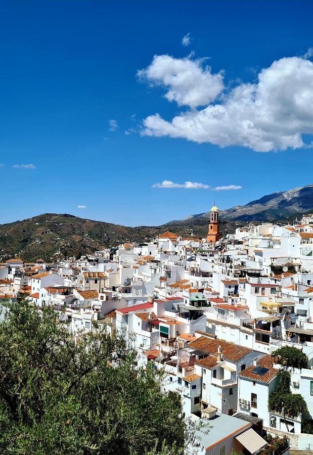 Lovely 2 Bed Apartment With Stunning Views & Pool Cómpeta Exterior foto